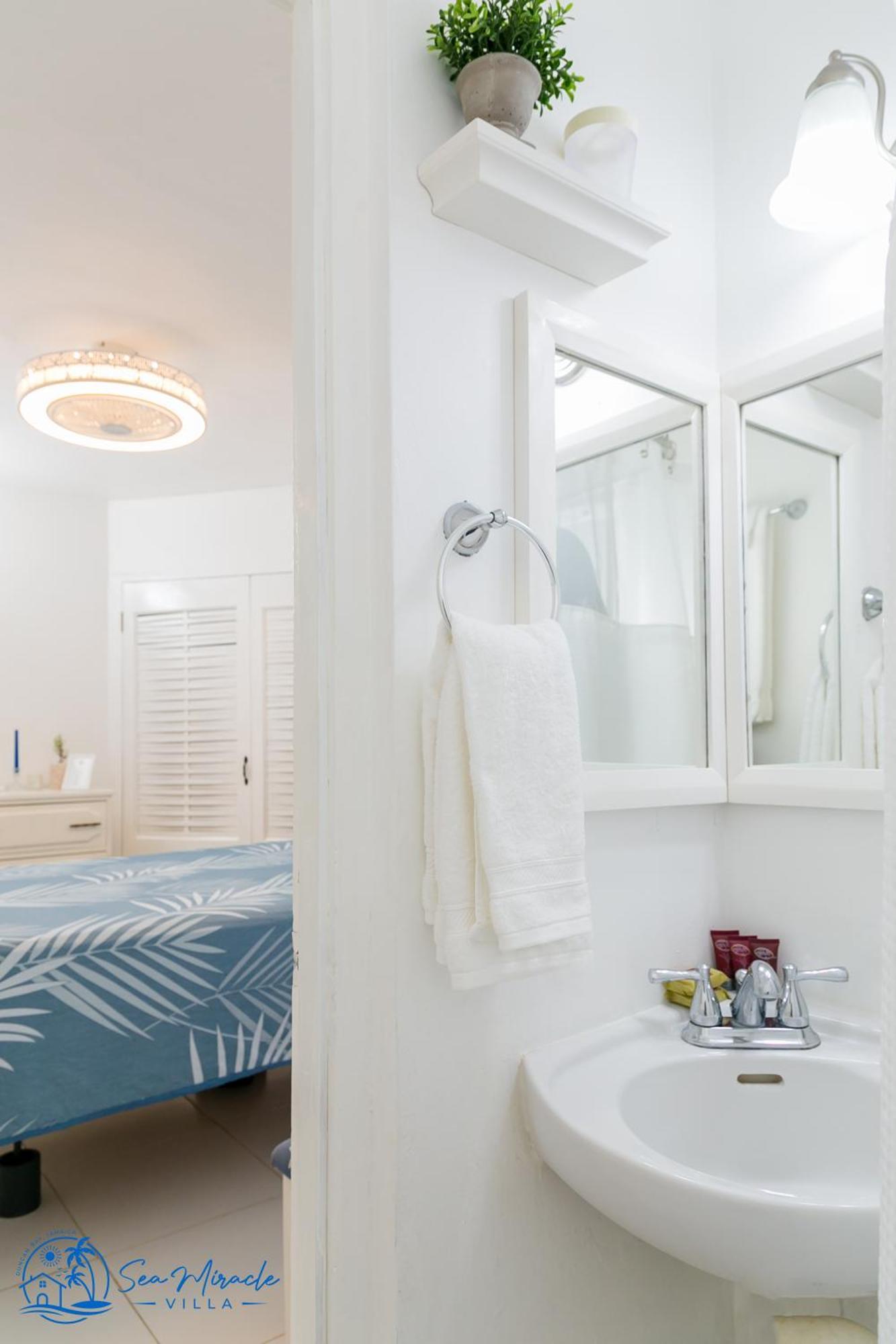 Sea Miracle Villa/Beach Cottage Silver Sands Esterno foto