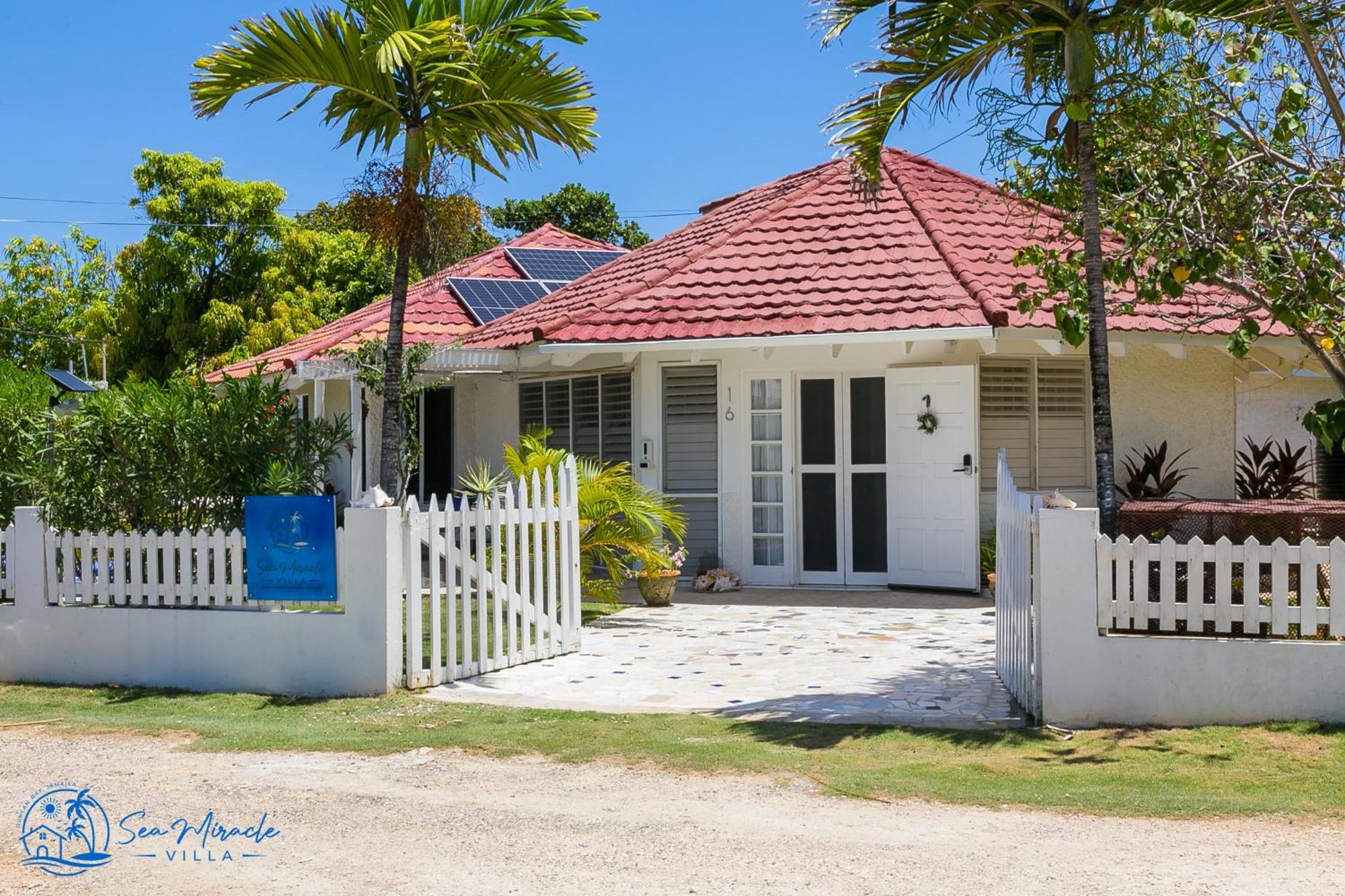 Sea Miracle Villa/Beach Cottage Silver Sands Esterno foto