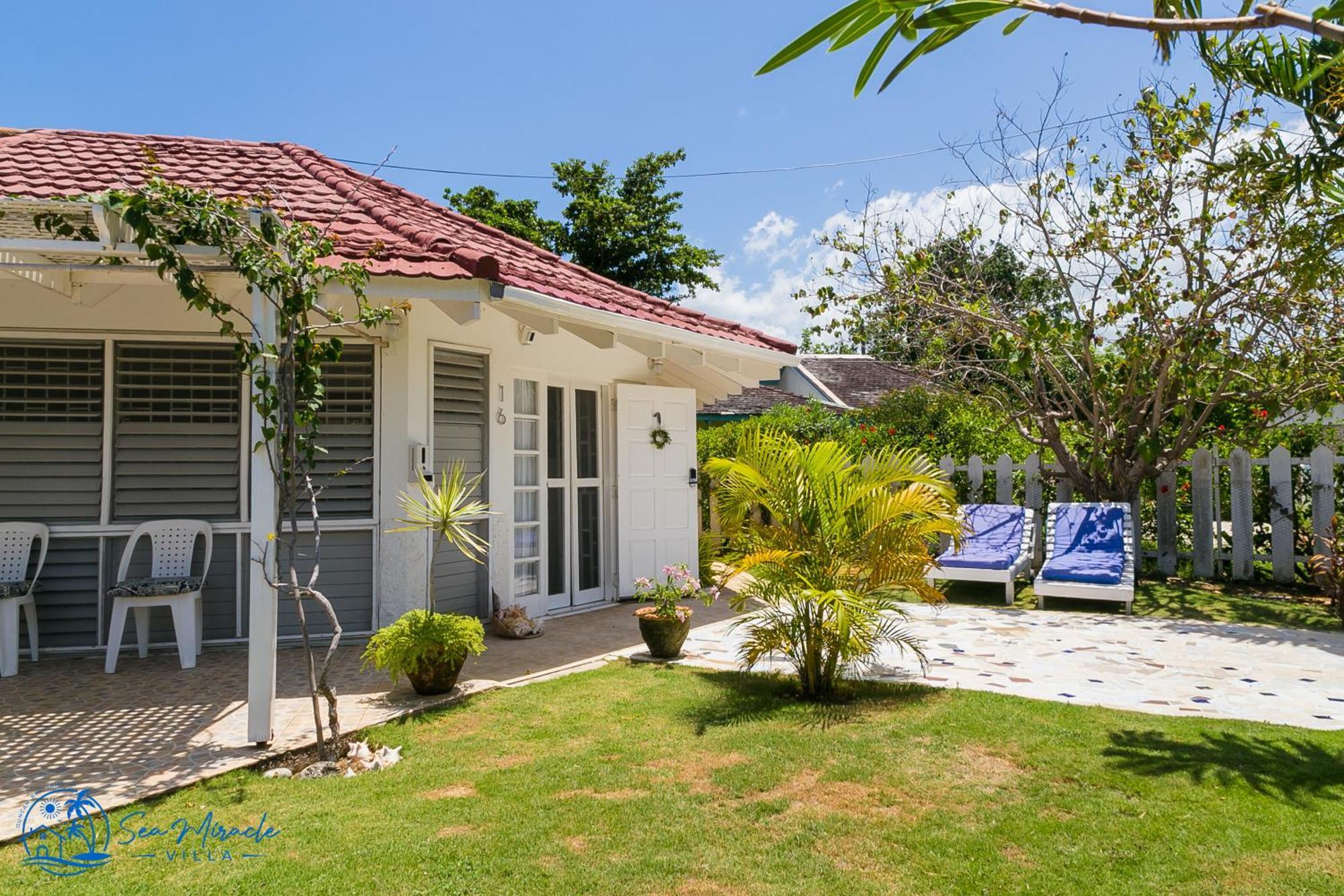 Sea Miracle Villa/Beach Cottage Silver Sands Esterno foto